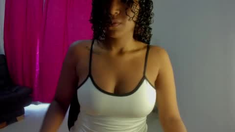 tara_thonson online show from April 7, 3:34 pm