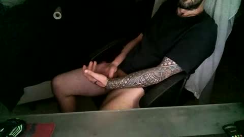 tarado_skype_cam online show from April 18, 8:07 am