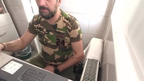 tarkan198 online show from March 6, 7:03 am