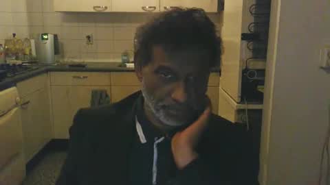 Genaro Thode online show from October 8, 3:15 am