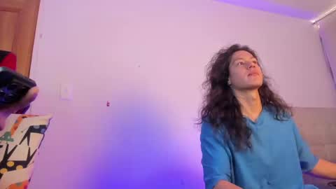 Snapshot of tarzanylobo chatting on December 5, 3:39 pm Tarzan online show from December 5, 3:39 pm