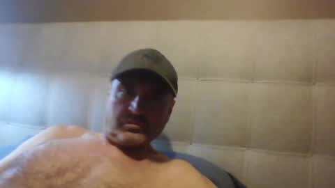Snapshot of tarzeny77 chatting on January 1, 6:49 pm tarzeny77 online show from January 1, 6:49 pm
