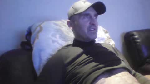 Snapshot of tarzeny77 chatting on January 5, 2:06 am tarzeny77 online show from January 5, 2:06 am