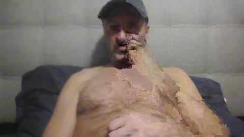 Snapshot of tarzeny77 chatting on February 15, 2:26 am tarzeny77 online show from February 15, 2:26 am