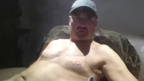 Snapshot of tarzeny77 chatting on October 12, 3:27 am tarzeny77 online show from October 12, 3:27 am