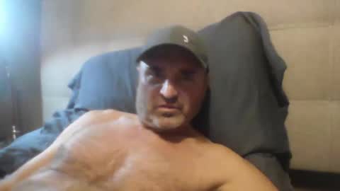 Snapshot of tarzeny77 chatting on October 21, 10:10 pm tarzeny77 online show from October 21, 10:10 pm