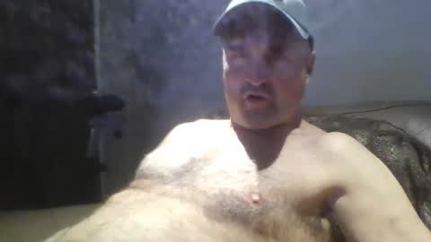 Snapshot of tarzeny77 chatting on November 12, 12:33 am tarzeny77 online show from November 12, 12:33 am