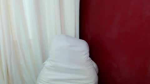 Snapshot of tashaa_09 chatting on January 7, 2:41 pm call me tashaa online show from January 7, 2:41 pm