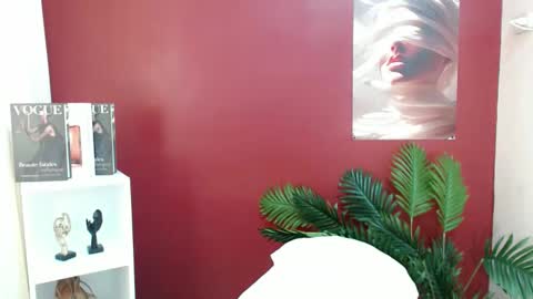 Snapshot of tashaa_09 chatting on January 16, 2:37 am call me tashaa online show from January 16, 2:37 am