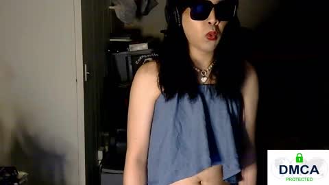 TashaKai online show from March 7, 2:56 pm