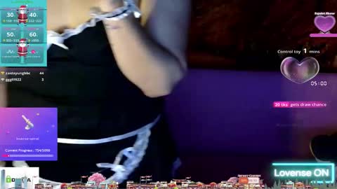 Snapshot of tashakai chatting on November 27, 6:54 pm TashaKai online show from November 27, 6:54 pm