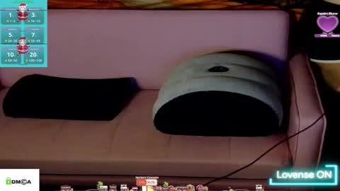 Snapshot of tashakai chatting on December 1, 6:02 pm TashaKai online show from December 1, 6:02 pm