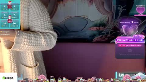 Snapshot of tashakai chatting on December 13, 7:53 pm TashaKai online show from December 13, 7:53 pm