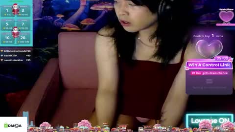 Snapshot of tashakai chatting on December 22, 4:26 pm TashaKai online show from December 22, 4:26 pm