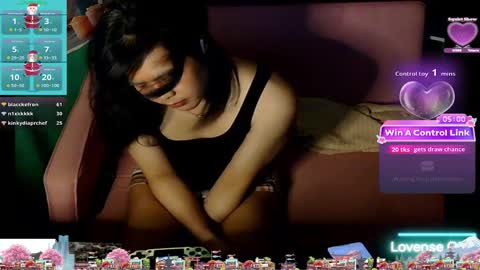 Snapshot of tashakai chatting on January 5, 5:27 pm TashaKai online show from January 5, 5:27 pm