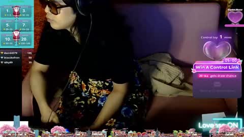 Snapshot of tashakai chatting on January 12, 3:39 pm TashaKai online show from January 12, 3:39 pm