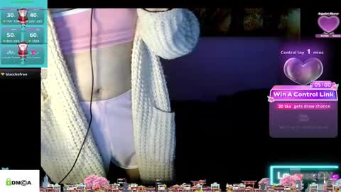 Snapshot of tashakai chatting on January 14, 9:37 am TashaKai online show from January 14, 9:37 am