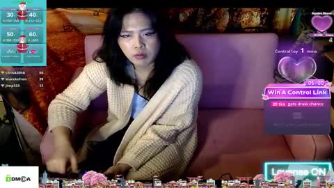 Snapshot of tashakai chatting on January 14, 9:42 pm TashaKai online show from January 14, 9:42 pm