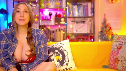 Snapshot of task_manager chatting on December 4, 1:09 pm Vivian Clark online show from December 4, 1:09 pm