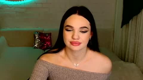 Snapshot of tasty_babyy chatting on January 20, 12:15 am tasty_babyy online show from January 20, 12:15 am