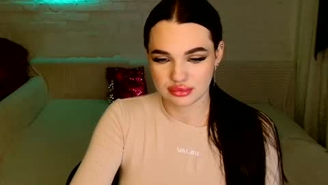 Snapshot of tasty_babyy chatting on February 10, 10:19 pm tasty_babyy online show from February 10, 10:19 pm