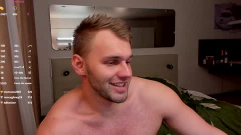 Snapshot of tasty_justin chatting on January 11, 1:37 am My shows 2100500 UTC3 online show from January 11, 1:37 am