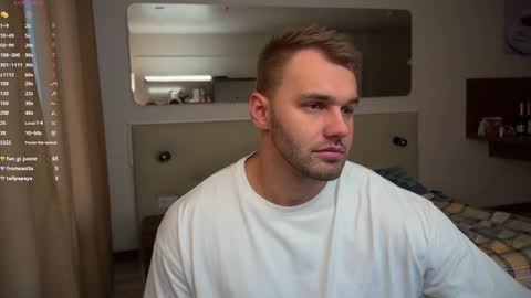 Snapshot of tasty_justin chatting on March 9, 4:49 am My shows 2100500 UTC3 online show from March 9, 4:49 am