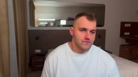 My shows 2100500 UTC3 online show from November 16, 6:35 pm