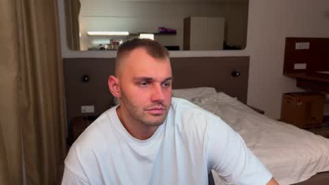 My shows 2100500 UTC3 online show from November 17, 6:35 pm