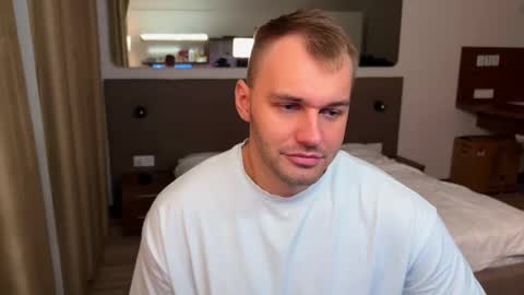 My shows 2100500 UTC3 online show from December 5, 6:37 pm