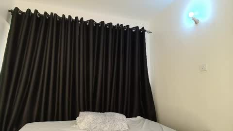 tasty_taliah online show from April 12, 5:12 am