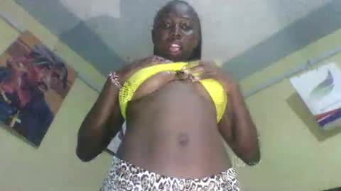 Snapshot of tat493864 chatting on October 15, 4:18 pm tat493864 online show from October 15, 4:18 pm