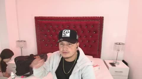 Tata and Damian  online show from April 19, 3:50 am