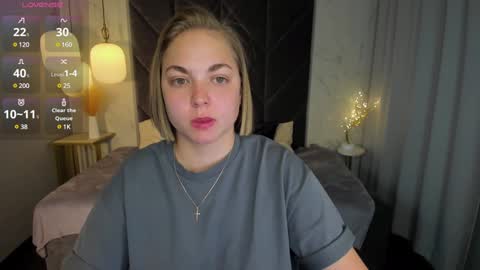 Snapshot of tataflower chatting on December 5, 8:33 pm Tata online show from December 5, 8:33 pm