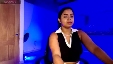 Snapshot of tatiana1004 chatting on March 9, 5:33 am tatiana1004 online show from March 9, 5:33 am