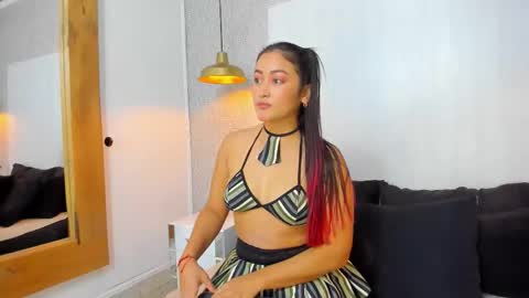 --- Tatiana  --- online show from March 18, 4:04 am