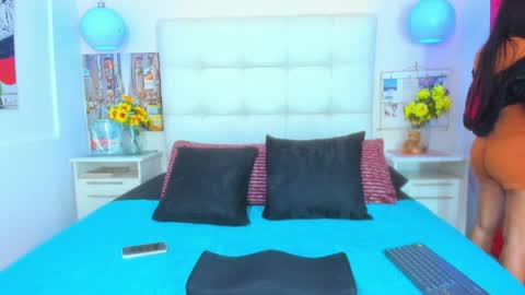 --- Tatiana  --- online show from April 16, 9:15 pm