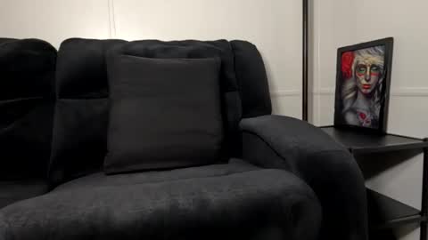 Snapshot of tatiana365524 chatting on October 18, 11:44 am Tatiana online show from October 18, 11:44 am