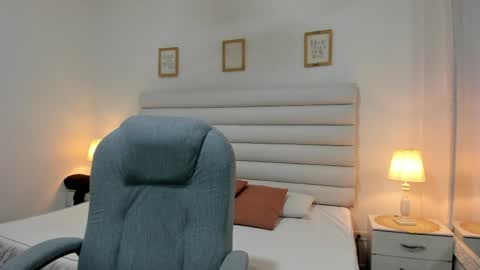 tatiana_arboleda online show from March 27, 3:12 am