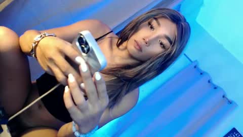 ANDREA online show from June 18, 2:43 pm