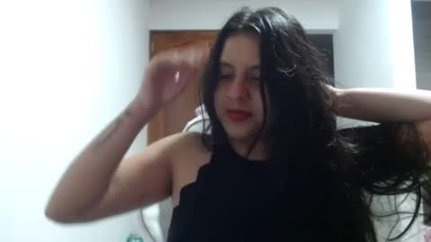 Snapshot of tatianaez22 chatting on September 13, 8:14 am tatianaez22 online show from September 13, 8:14 am