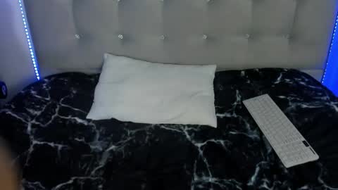 Snapshot of tatianasquirthot chatting on May 14, 8:15 pm tatianasquirthot online show from May 14, 8:15 pm