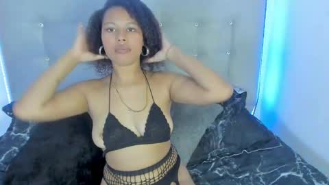 Snapshot of tatianasquirthot chatting on May 19, 7:09 pm tatianasquirthot online show from May 19, 7:09 pm