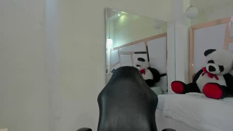 tatikanyx online show from May 28, 12:02 pm