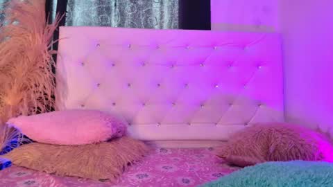 tatix online show from June 24, 6:51 pm