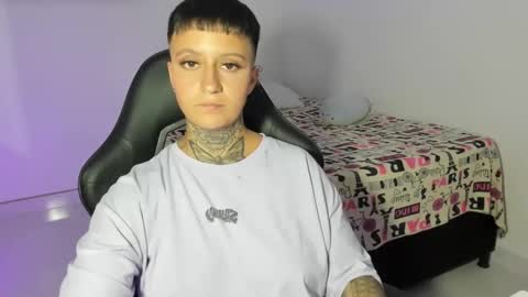 Snapshot of tatoo_girl chatting on February 7, 10:30 pm jess online show from February 7, 10:30 pm