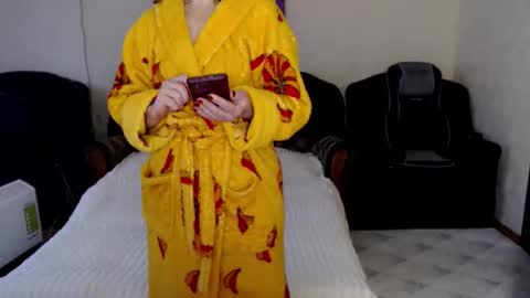 Snapshot of tattease chatting on January 13, 6:29 am Tattease online show from January 13, 6:29 am