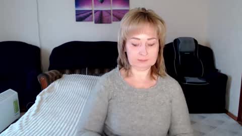 Snapshot of tattease chatting on February 6, 1:47 pm Tattease online show from February 6, 1:47 pm