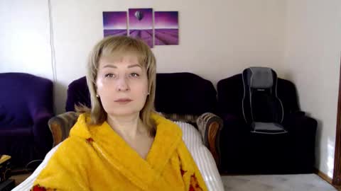 Snapshot of tattease chatting on May 2, 4:28 am Tattease online show from May 2, 4:28 am
