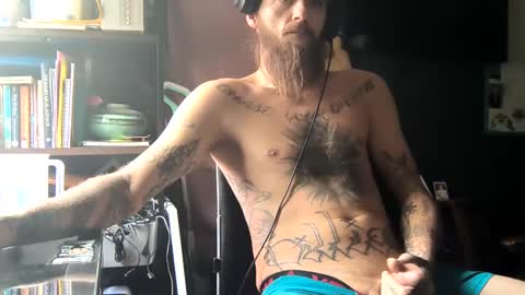 Snapshot of tattedalpha chatting on November 20, 7:35 pm tattedalpha online show from November 20, 7:35 pm